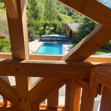 شاليه Savoyard D'exception Avec Piscine Chauffee *