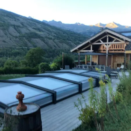 Savoyard D'exception Avec Piscine Chauffee شاليه بور سان موريس